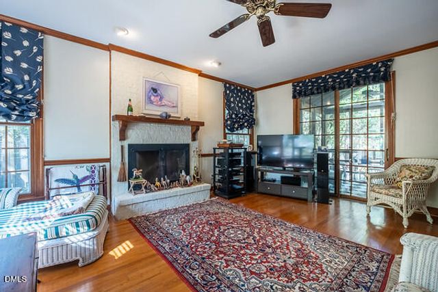 109 Mendel Drive, Chapel Hill, NC 27514