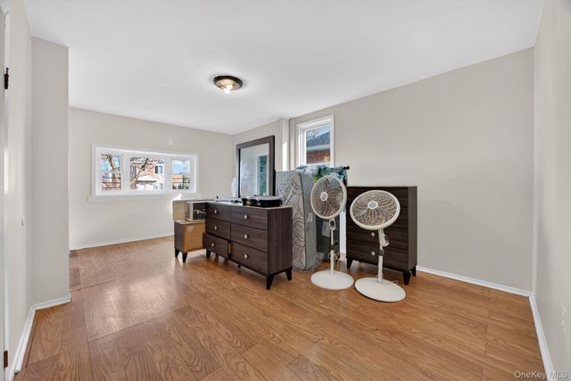 121-44 6th Avenue, College Point, NY 11356