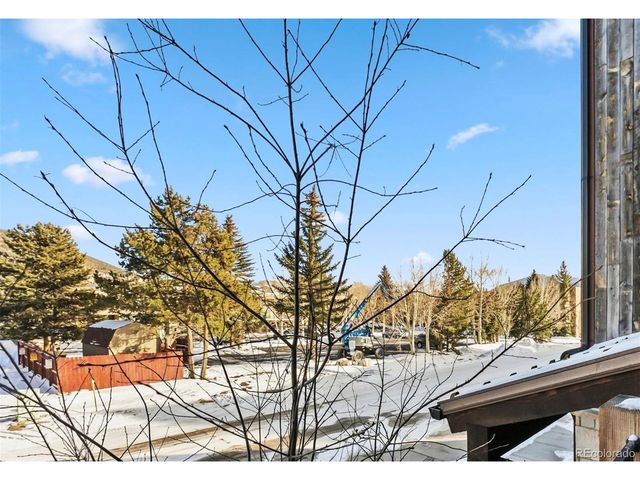 235 E La Bonte St 106, Dillon, CO 80435