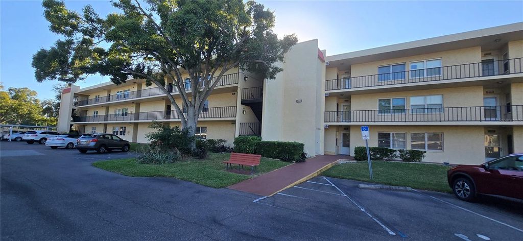 12200 VONN ROAD 1305, Largo, FL 33774