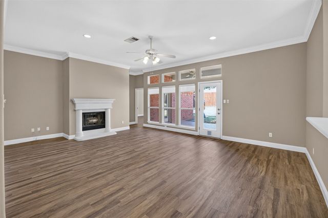 2921 Silvercrest Lane, Grapevine, TX 76051