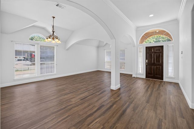 2921 Silvercrest Lane, Grapevine, TX 76051