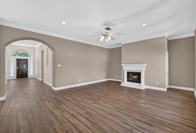 2921 Silvercrest Lane, Grapevine, TX 76051