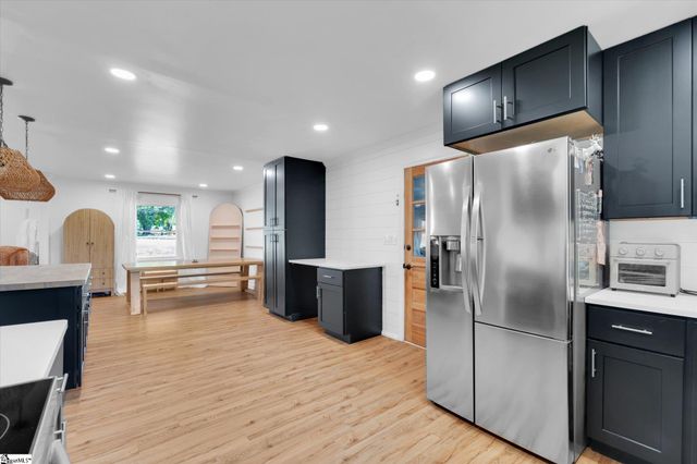 1 12th Street, Greer, SC 29651