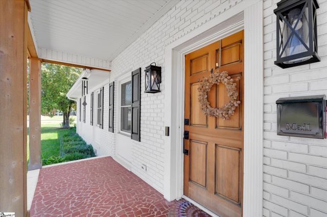 1 12th Street, Greer, SC 29651