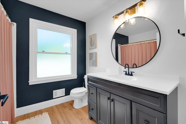 1 12th Street, Greer, SC 29651