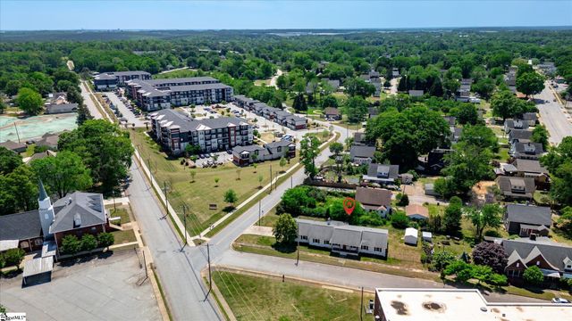 1 12th Street, Greer, SC 29651