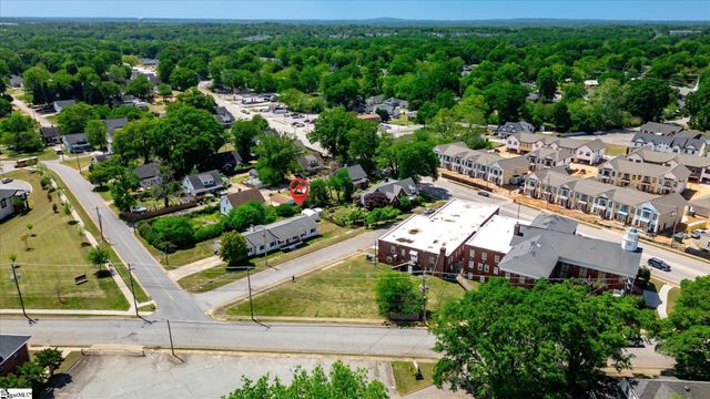 1 12th Street, Greer, SC 29651
