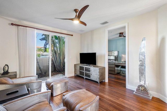 3018 Waterside Circle, Boynton Beach, FL 33435