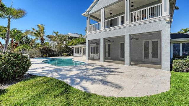 732 SIESTA DRIVE, Sarasota, FL 34242