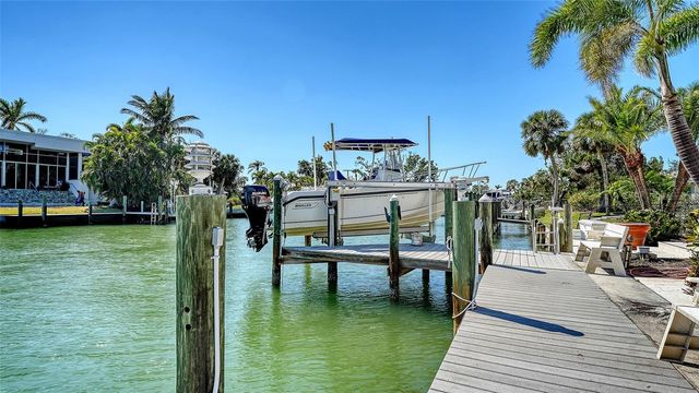 732 SIESTA DRIVE, Sarasota, FL 34242