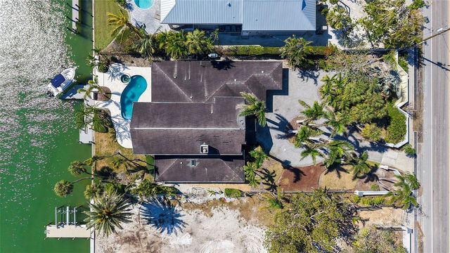 732 SIESTA DRIVE, Sarasota, FL 34242
