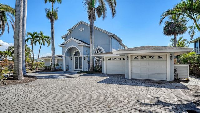 732 SIESTA DRIVE, Sarasota, FL 34242