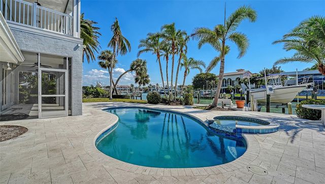 732 SIESTA DRIVE, Sarasota, FL 34242