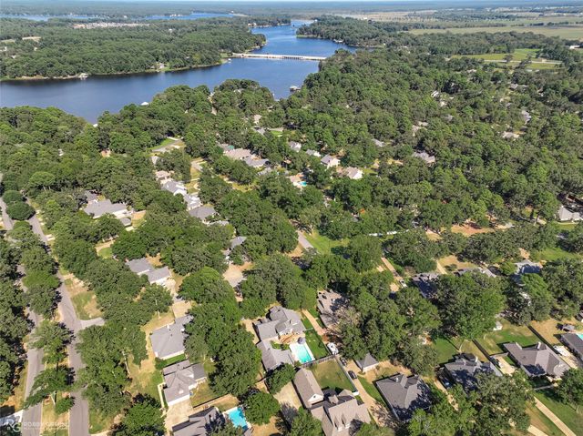 4903 Willow Chase Drive, Benton, LA 71006