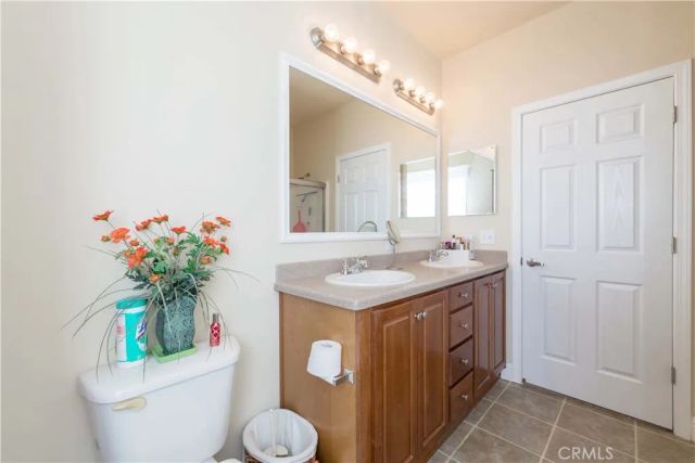 15 Pine Via, Anaheim, CA 92801