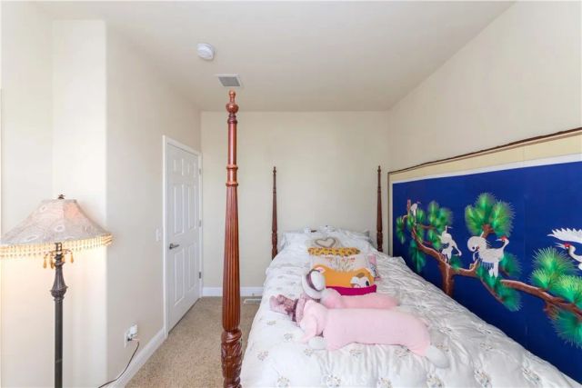 15 Pine Via, Anaheim, CA 92801