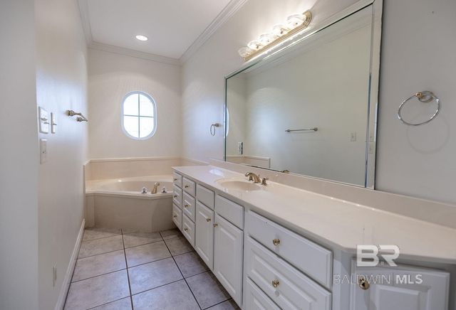 214 Hawthorne Circle, Fairhope, AL 36532