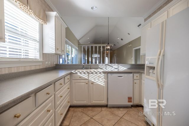 214 Hawthorne Circle, Fairhope, AL 36532