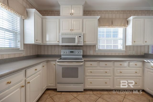 214 Hawthorne Circle, Fairhope, AL 36532