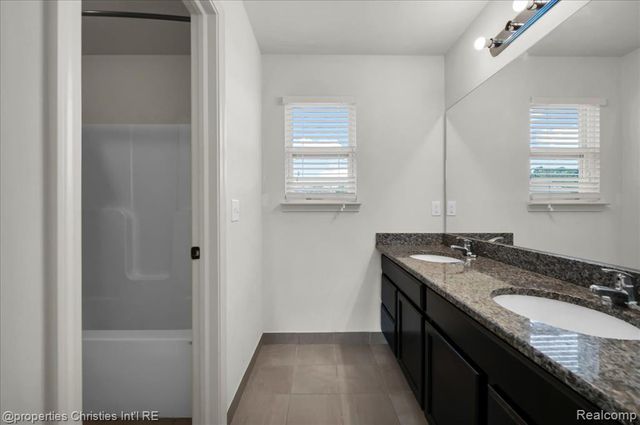 13661 Stamford Road, Van Buren Twp, MI 48111