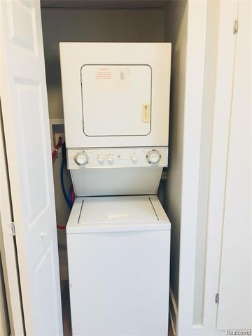 111 Kibbee Street, Mt. Clemens, MI 48043