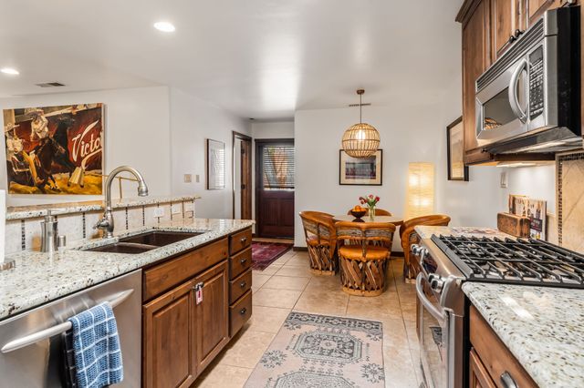 815 E Alameda 2, Santa Fe, NM 87501