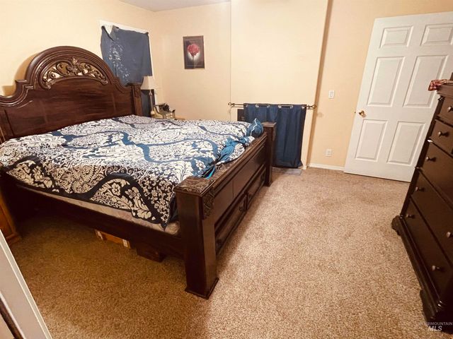 1293 Alameda Dr., Ontario, OR 97914