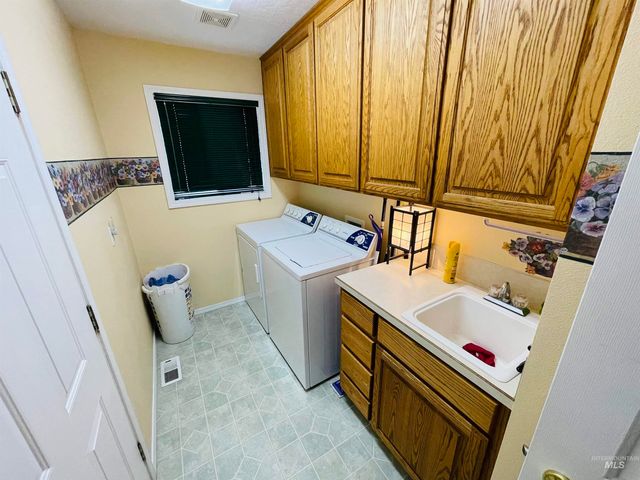 1293 Alameda Dr., Ontario, OR 97914