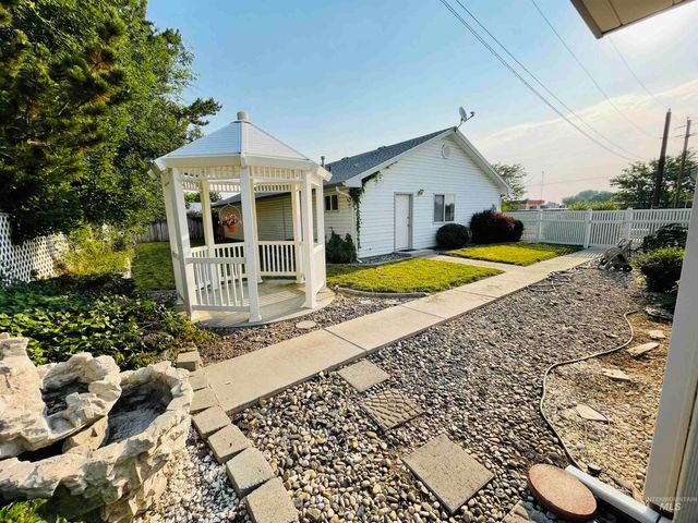 1293 Alameda Dr., Ontario, OR 97914