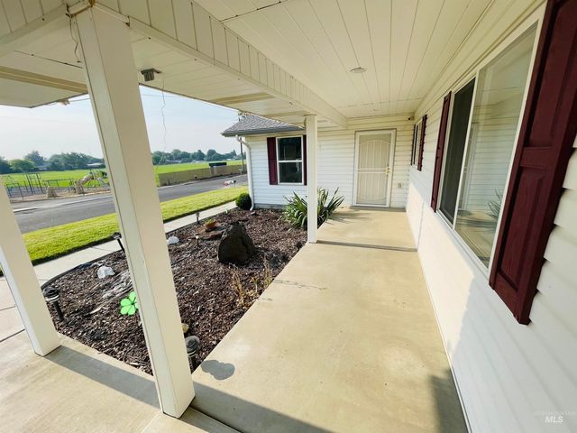 1293 Alameda Dr., Ontario, OR 97914