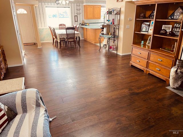 1293 Alameda Dr., Ontario, OR 97914
