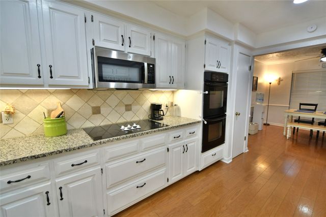 9012 Bontura Road, Granbury, TX 76049