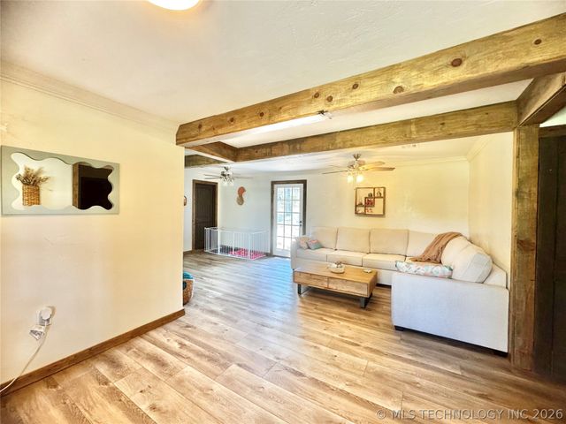 428936 E 1131 Road, Porum, OK 74455