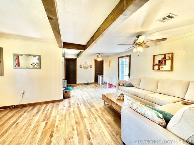 428936 E 1131 Road, Porum, OK 74455