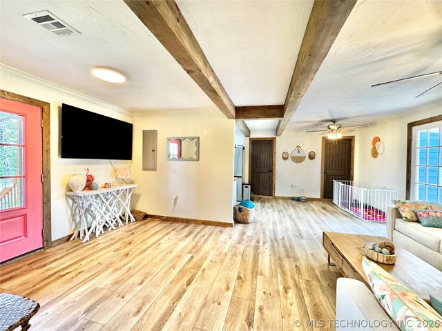 428936 E 1131 Road, Porum, OK 74455