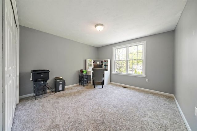 96 Central St, Abington, MA 02351