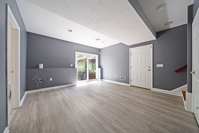 96 Central St, Abington, MA 02351