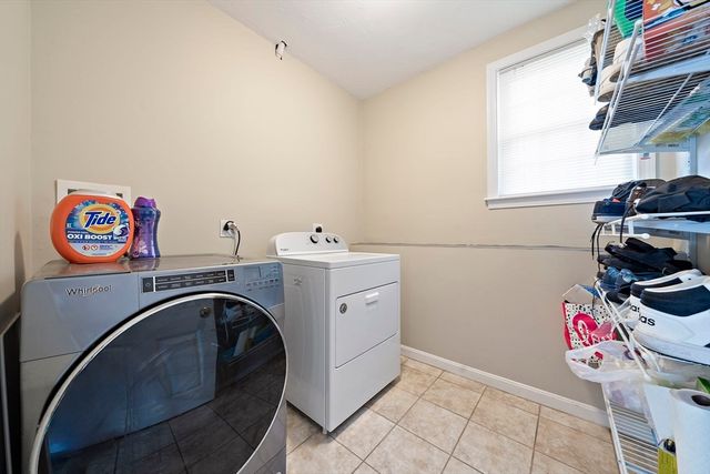 96 Central St, Abington, MA 02351