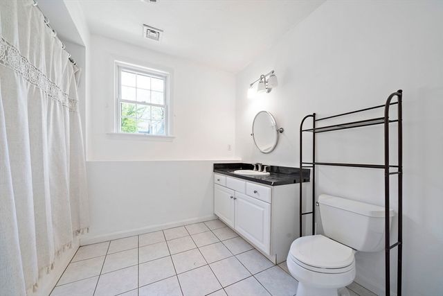 96 Central St, Abington, MA 02351
