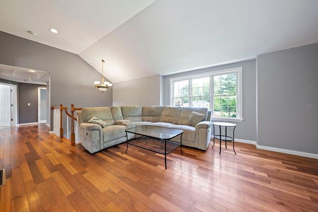 96 Central St, Abington, MA 02351