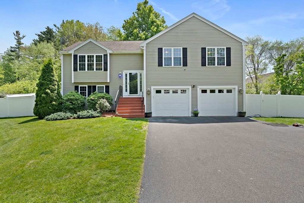 96 Central St, Abington, MA 02351