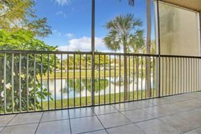 3121 NW 47th Terrace 301, Lauderdale Lakes, FL 33319