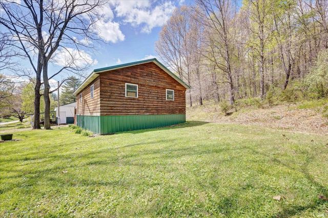 6257 E Calvertville Road, Bloomfield, IN 47424