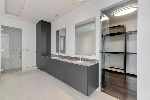 18201 E Collins Ave TS1, Sunny Isles Beach, FL 33160