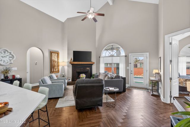 14087 Maddie Circle, D'iberville, MS 39540