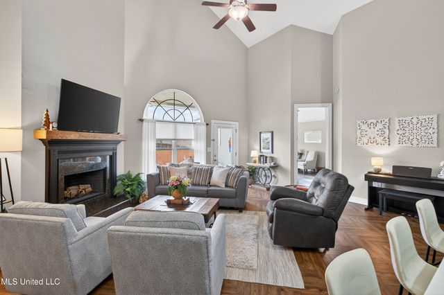 14087 Maddie Circle, D'iberville, MS 39540