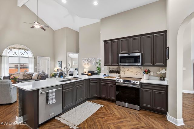 14087 Maddie Circle, D'iberville, MS 39540