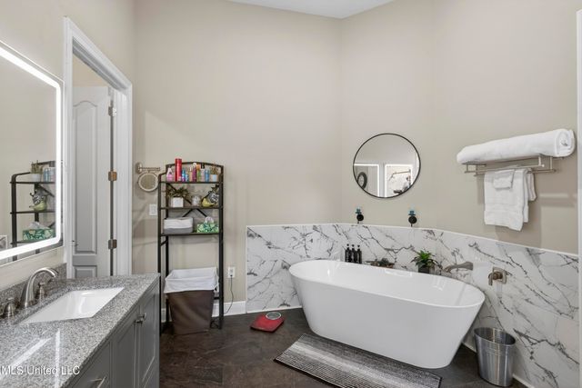 14087 Maddie Circle, D'iberville, MS 39540