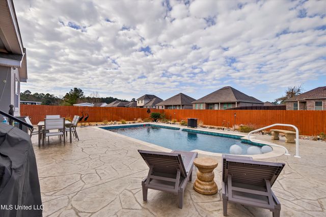 14087 Maddie Circle, D'iberville, MS 39540